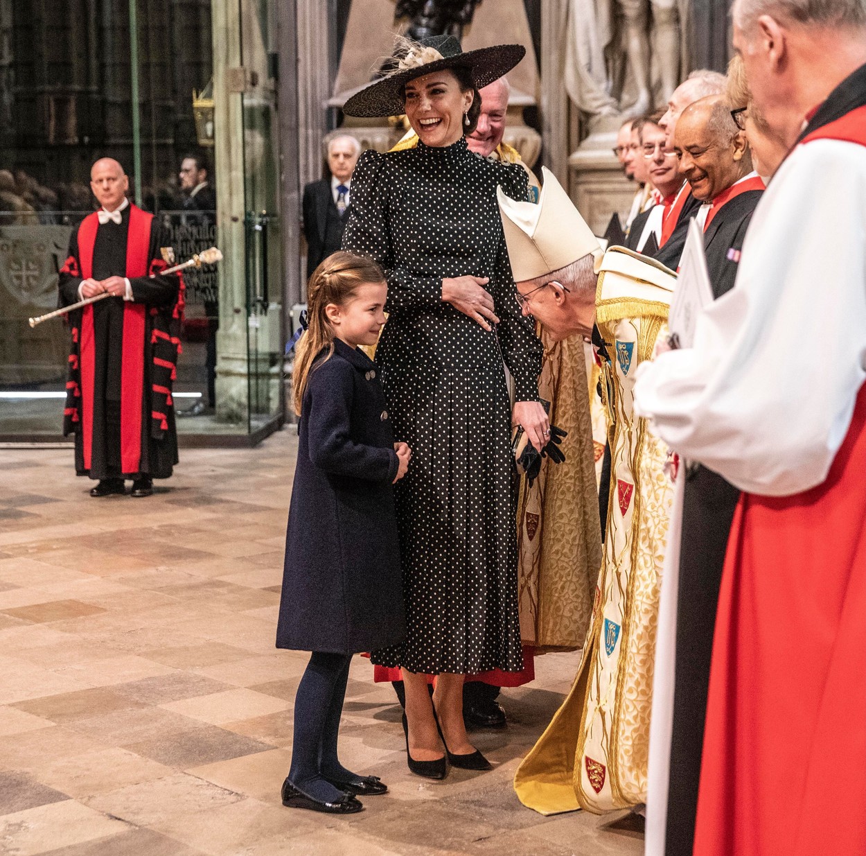 Prințesa Charlotte, în haine închise la culoare, la ceremonia de comemorare a Prințului Philip