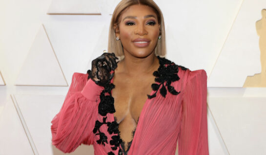 Serena Williams, într-o rochie cu decolteu amplu, la Premiile Oscar 2022