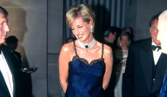 Prințesa Diana a purtat o rochie albastră semnată de Dior la Met Gala 1996