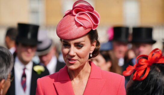 Kate Middleton și Sophie Wessex îi țin locul Reginei Elisabeta la petrecerea din grădina Palatului Buckingham. Majestatea Sa a anunțat că nu va participa la evenimente