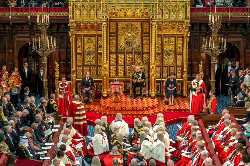 Prințul Charles susține primul discurs în Parlamentul Britanic, în lipsa Reginei Elisabeta