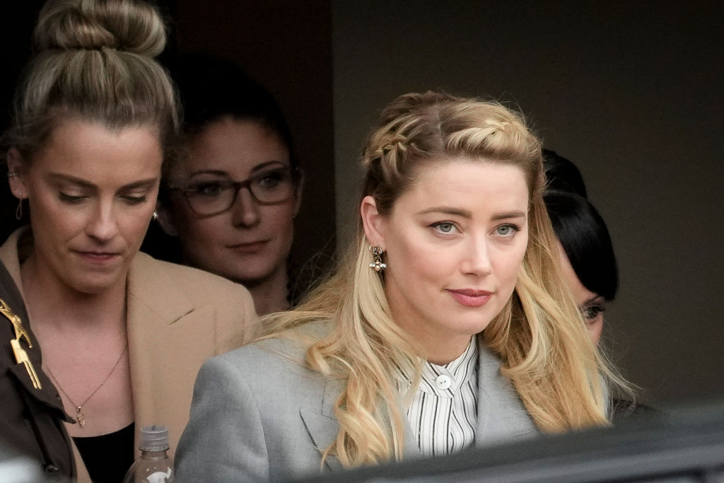 Amber Heard, fotografiată la tribunal