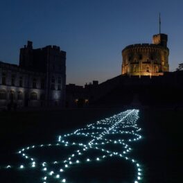 Castelul Windsor luminat cu ocazia ceremoniei de aprindere a torțelor