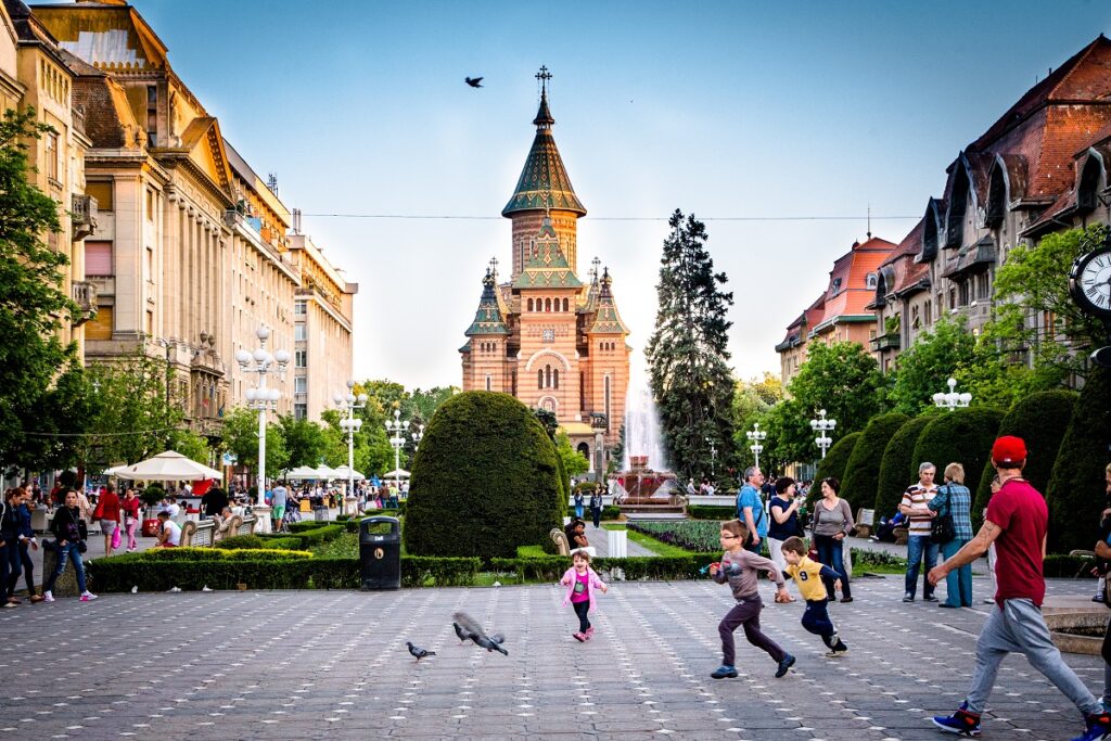 Panoramă care surprinde centrul istoric al orașului Timișoara