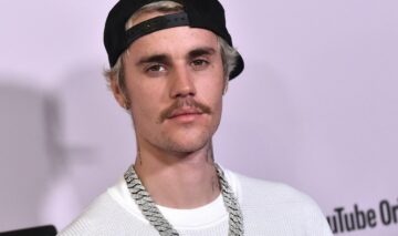 Justin Bieber nu își mai poate mișca partea dreaptă a feței