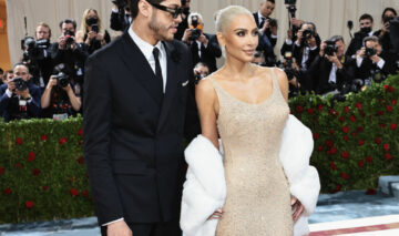 Kim Kardashian, alături de Pete Davidson, pe covorul roșu, la Gala Met 2022