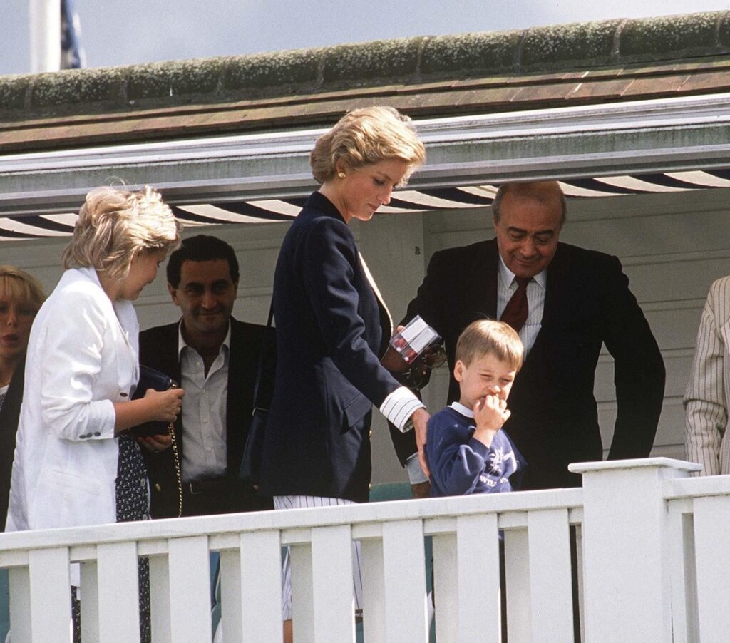 Prințesa Diana și iubitul ei, Dodi Al Fayed, alături de Prințul William la un meci de polo