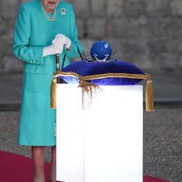 Regina Elisabeta a luat parte la ceremonia de aprindere a torțelor de la Castelul Windsor