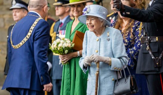 Regina Elisabeta a mers în vizită în Scoția. E prima apariție publică după Jubileul de Platină