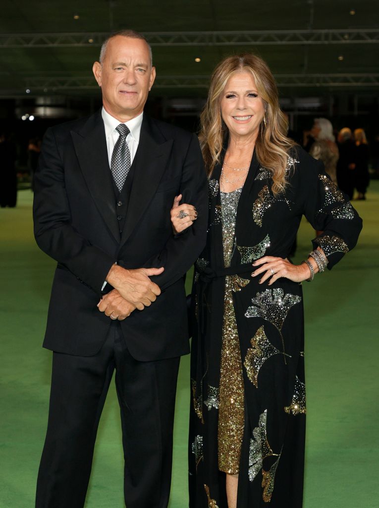 Tom Hanks, alături de soția lui, la un eveniment monden, îmbrăcați elegant