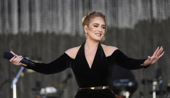 Adele își dorește mai mulți copii. Ce a declarat artista despre viața de familie pe care o visează