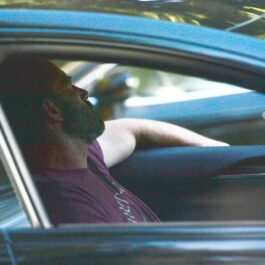 Ben Affleck, obosit la volanul mașinii
