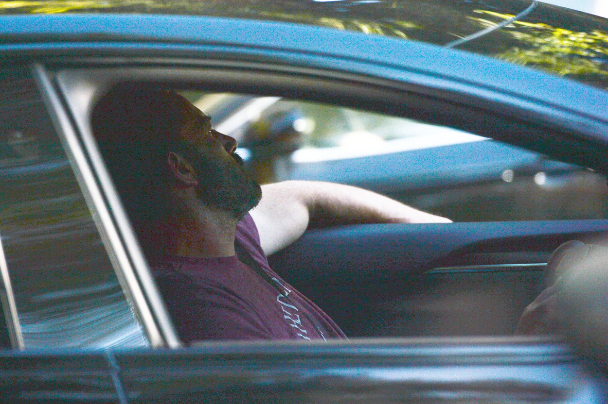 Ben Affleck, obosit la volanul mașinii