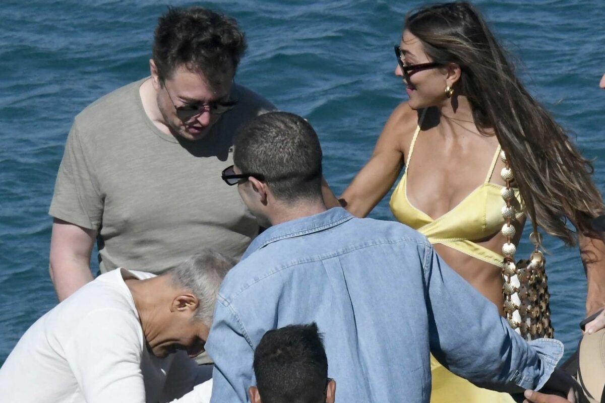 Elon Musk e în vacanță în Mykonos