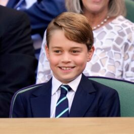 Prințul George a participat la Wimbledon și a purtat un costum elegant