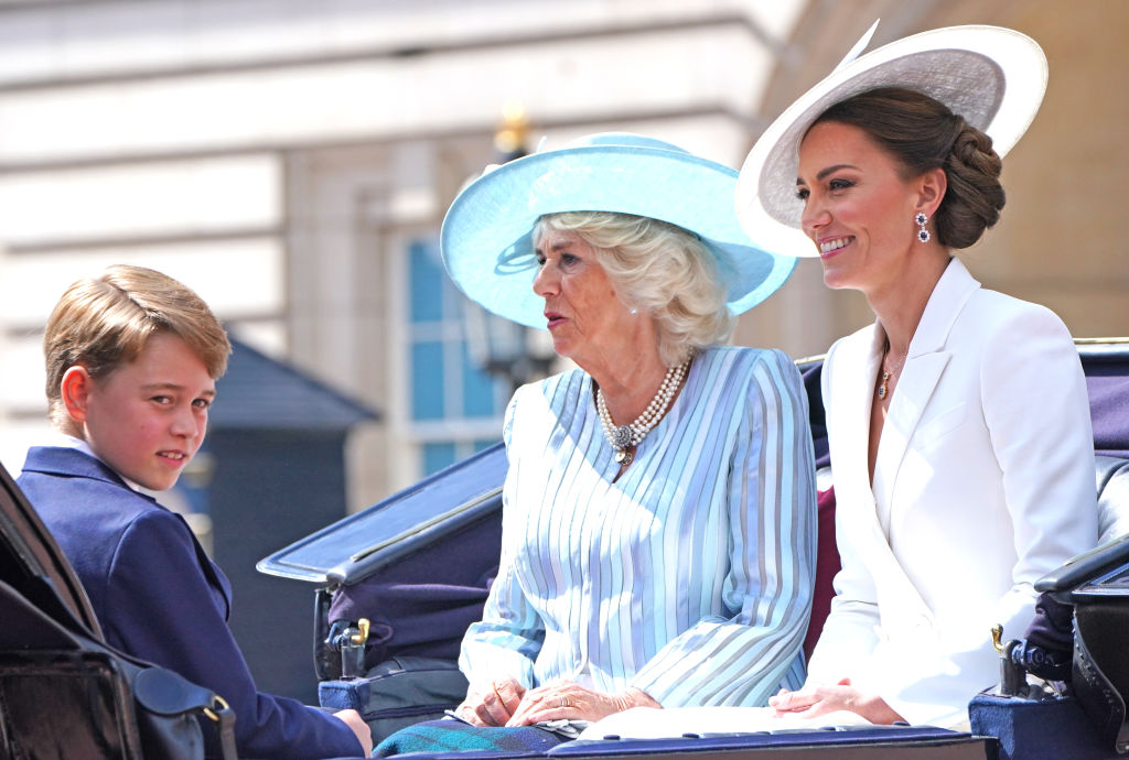 Prințul George la Jubileul de Platină, alături de mama sa și Ducesa de Cornwall