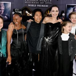 Angelina Jolie alături de copiii ei la premiera filmului Maleficent