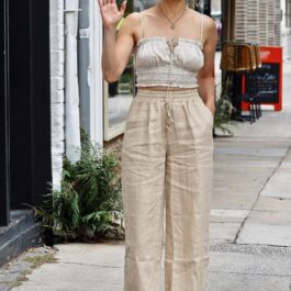 Jennifer Lopez într-o ținută casual pe străzile din Georgia