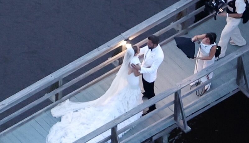 Casey Affleck nu a luat parte la nunta fratelui său. Ce mesaj i-a transmis lui Ben Affleck și soției sale, Jennifer Lopez