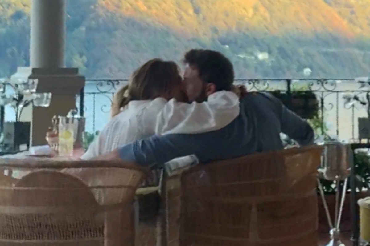 Jennifer Lopez și Ben Affleck au plecat în a doua lună de miere la Lacul Como