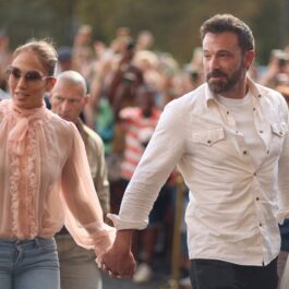 Jennifer Lopez și Ben Affleck care se țineau de mână în luna de miere la Paris s-au separat