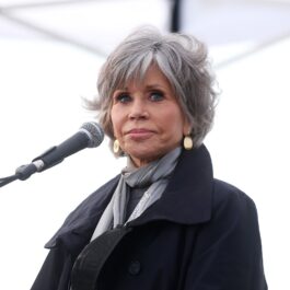 Jane Fonda la o conferință publică din anul 2021