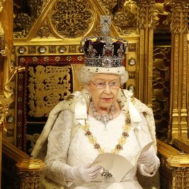 Regina Elisabeta a II-a pe tron, s-a stins din viață la 96 de ani