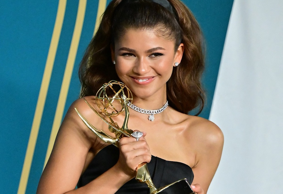 Zendaya într-una din cele mai frumoase ținute de pe covorul roșu de la Premiile Emmy 2022