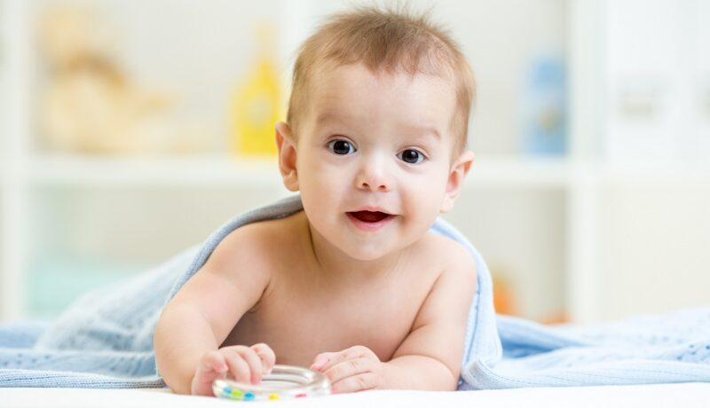 Nume de bebeluși interzise în cinci state din SUA. Ce reguli trebuie să respecte părinții