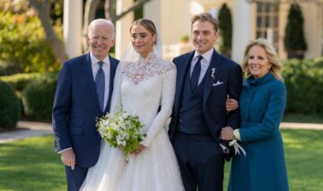 Naomi Biden și Peter Neal s-au căsătorit și s-au pozat alături de Joe și Jill Biden