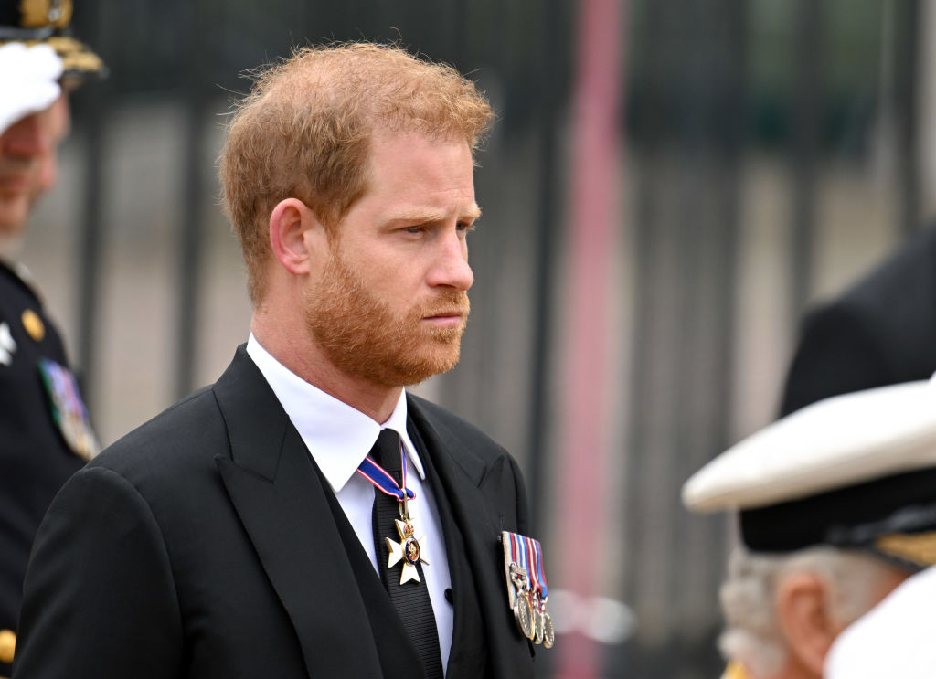 Prințul Harry, supărat, la înmormântarea Reginei Elisabeta