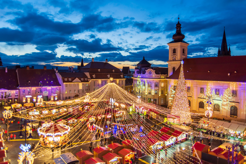 Imagine cu Piața Mare din Sibiu, de la Târgul de Crăciun