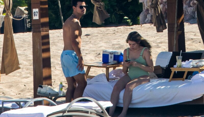 Taylor Lautner și Taylor Dome sunt în luna de miere. Cei doi s-au relaxat într-o vacanță în Mexic