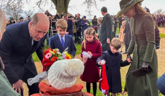 Copiilor din Familia Regală a Marii Britanii nu li se permite să stea la masa de Crăciun cu membrii seniori. Motivul pentru care sunt separați de adulți