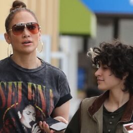 Jennifer Lopez alături de fiica sa, Emme, la cumpărături în Los Angeles