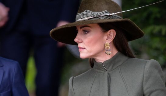 Kate Middleton a purtat o pereche de cizme cu toc. Ce look a adoptat Prințesa de Wales la slujba de Crăciun