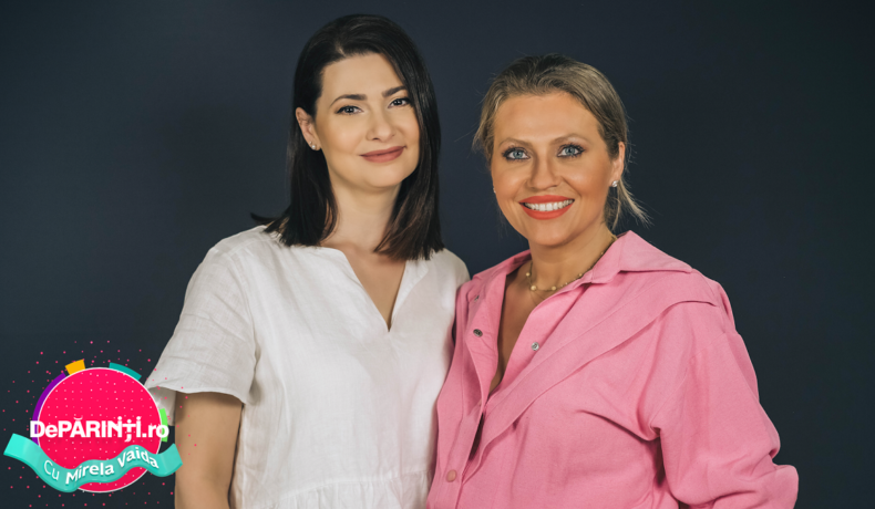 Mihaela Călin alături de Mirela Vaida în timp ce pozează împreună pentru seria DePărinți.ro