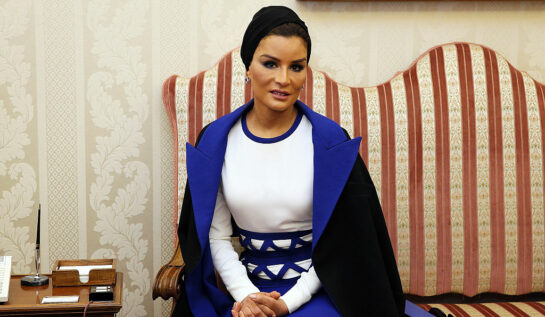 Cine este Moza bint Nasser, soția șeicului Qatar-ului. Femeia are 63 de ani și e o fashionistă convinsă