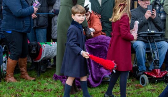 Prințul Louis a purtat pantaloni scurți la slujba de Crăciun. Motivul pentru care fiul Prințesei de Wales a fost îmbrăcat subțire în anotimpul rece