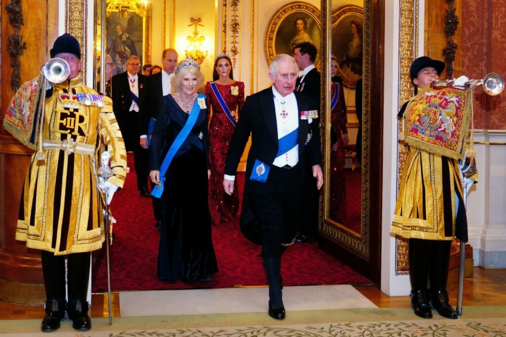 Regele Charles și Regina Camilla, la o recepție la Palatul Buckingham
