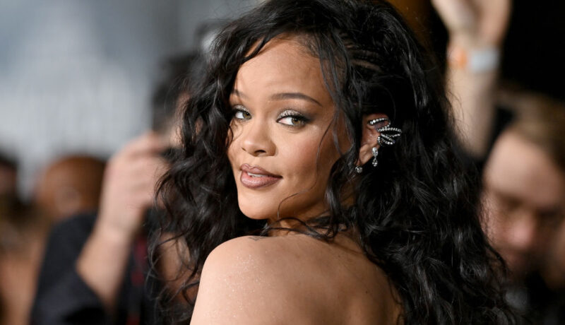 Rihanna a publicat primele imagini cu fiului ei. Artista a postat imaginile pe TikTok