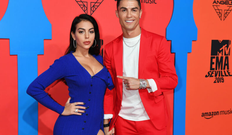 Georgina Rodriguez și Cristiano Ronaldo, eleganți, la Premiile MTV 2019