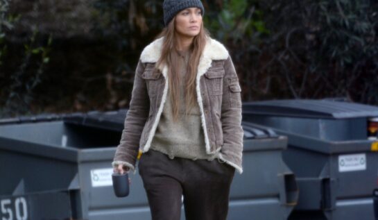 Jennifer Lopez apare în filmul „The Mother”. Vedeta a fost fotografiată pe platourile de filmare ale celui mai nou film al său