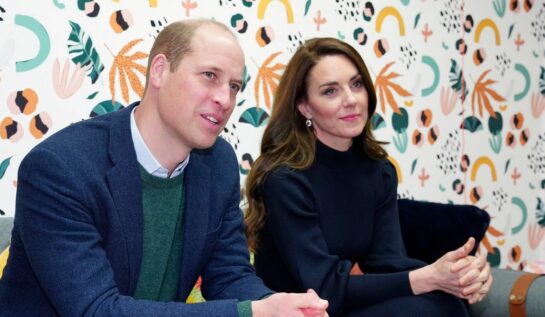 Kate Middleton și Prințul William au avut prima apariție în public de la lansarea cărții Prințului Harry. Cei doi au reprezentat Familia Regală Britanică în Liverpool