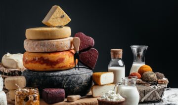 Mai multe tipuri de brânză pe care e recomandat să le ai în frigider