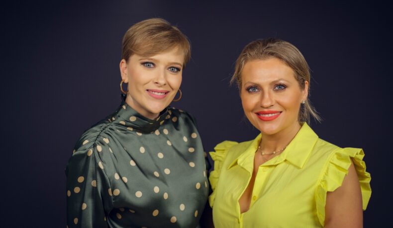 Alexandra Tudor și Mirela Vaida, la DePărinți.ro, fotografie împreună