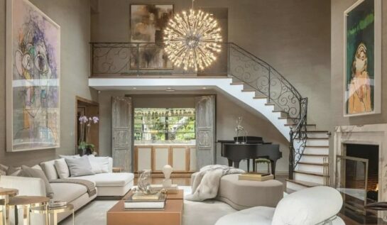 Jennifer Lopez a scos la vânzare Bel Air Mansion pentru 42,5 milioane de dolari. Artista renunță la proprietate după căsătoria cu Ben Affleck