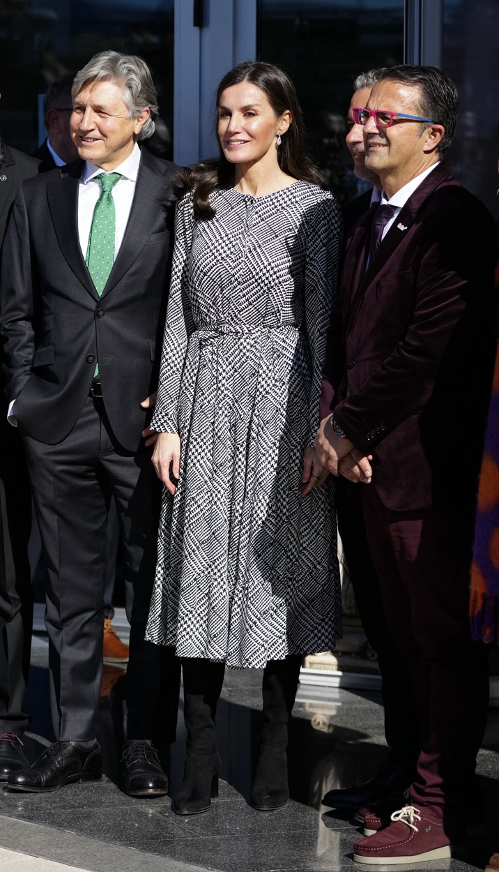 Regina Letizia, alături de reprezentanții Federației Spaniole pentru Boli Rare, la un eveniment