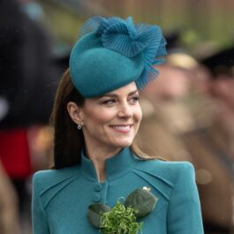 Kate Middleton într-o haină albastră la Ziua Sfântului Patrick din 2023