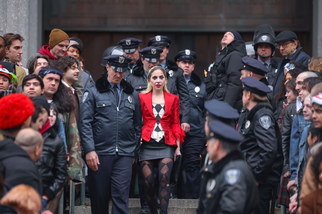 Lady Gaga, în rolul lui Harley Quinn, arestată în New York